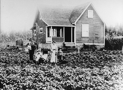 Nakano Family Pictured in Front of Their House, Hammond BC. 1914. JCCC Original Photographic Collection. Japanese Canadian Cultural Centre. 2001.11.47.