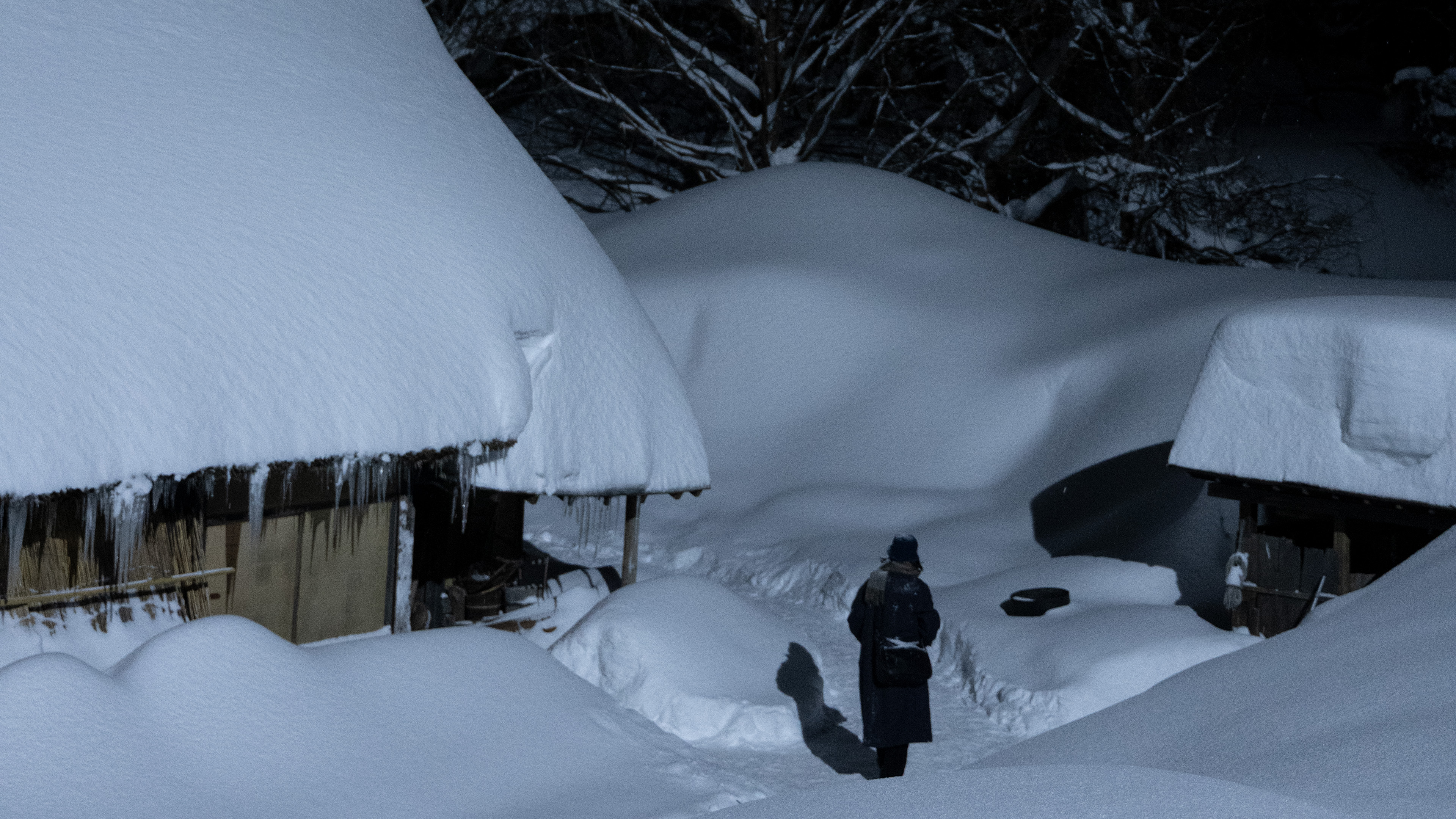 Two Seasons, Two Strangers Still Photo 6