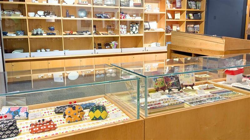 ギフトショップ | Japanese Canadian Cultural Centre