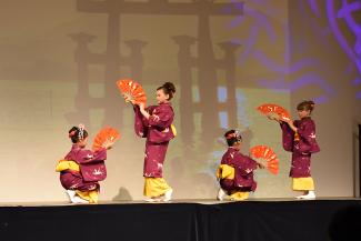 Ayame Kai dancers