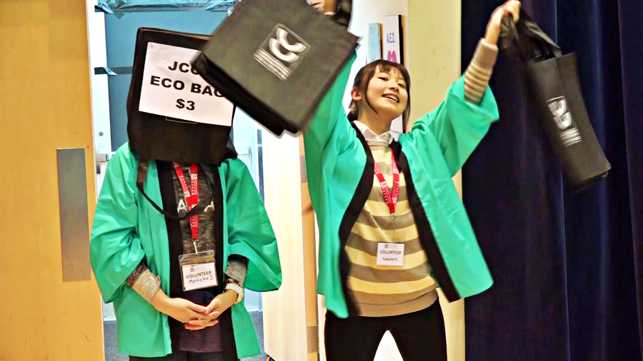 Volunteers selling eco bags