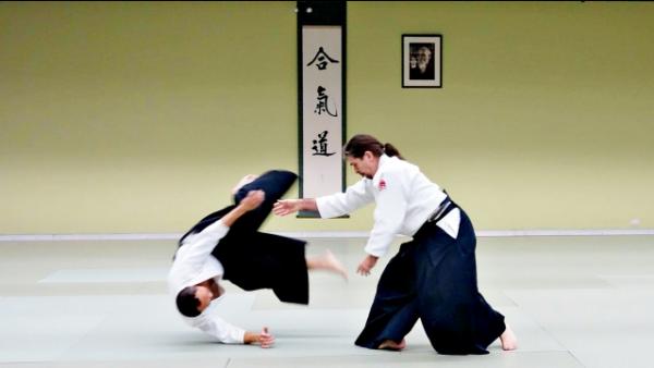 Aikido class demonstration