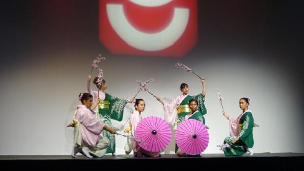 Sakura Kai dancers